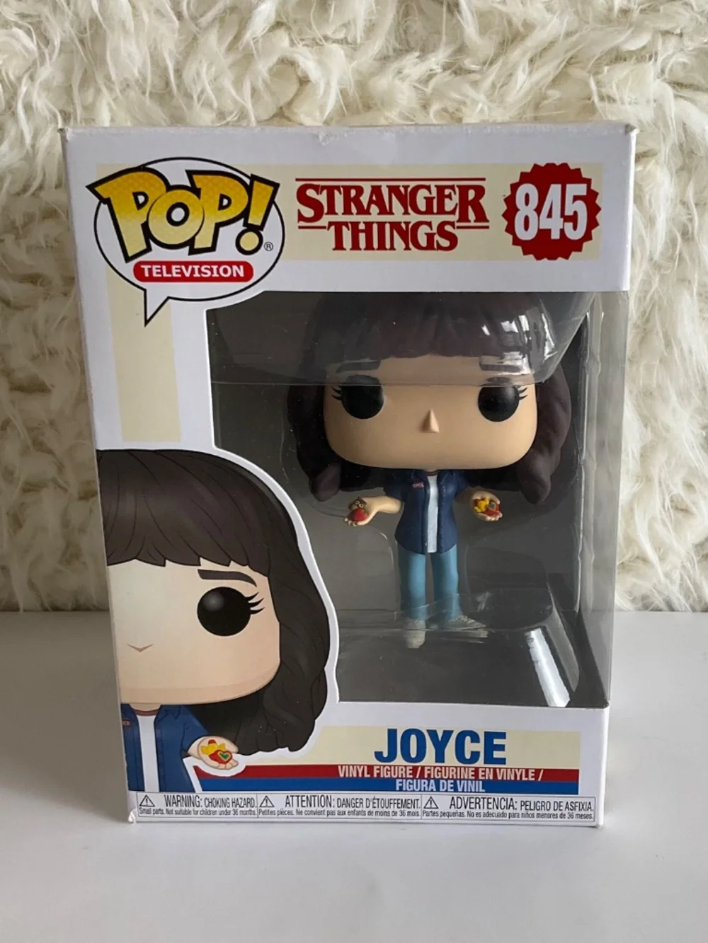 STRANGER THINGS FUNKO POP #845~JOYCE~NEW IN THE BOX!